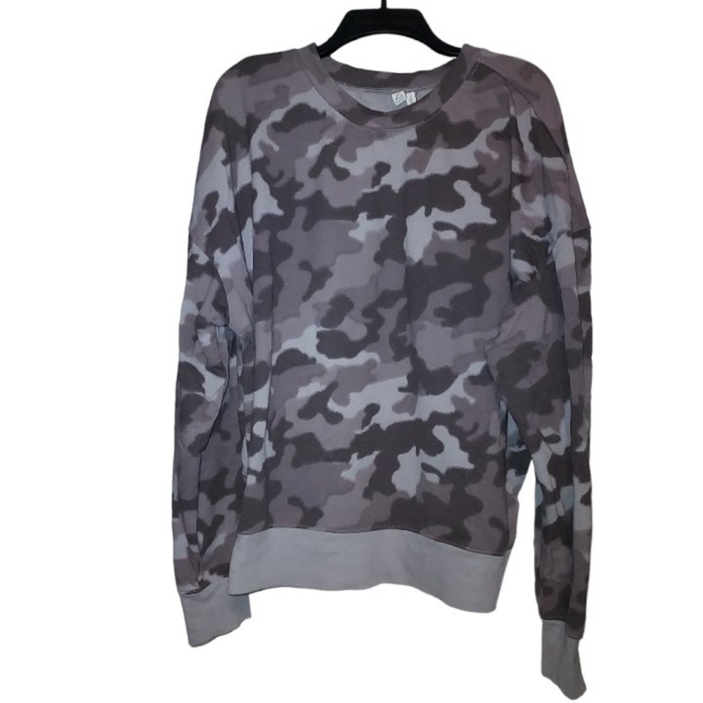 Z by zella camo gray crew neck sweater